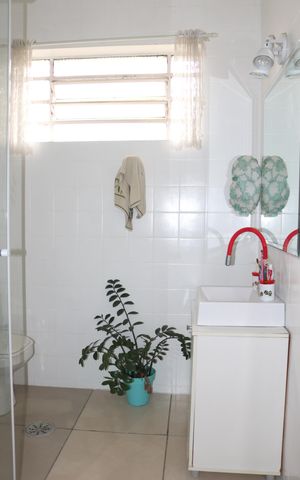Casa à venda com 175m², 3 quartos e 3 vagasBanheiro 1