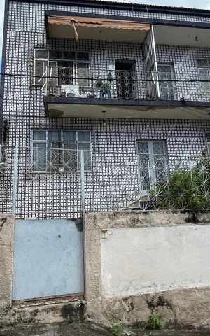 Apartamento para alugar com 80m², 2 quartos e 1 vagaFachada + plaquinha