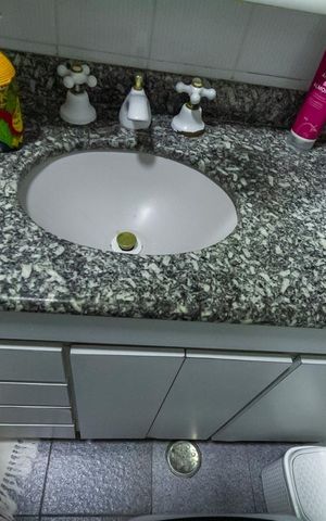 Casa à venda com 240m², 3 quartos e 2 vagas Casa à venda com 240m², 3 quartos e 2 vagasBanheiro da Suíte