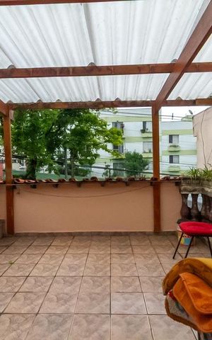 Casa à venda com 240m², 3 quartos e 2 vagas Casa à venda com 240m², 3 quartos e 2 vagasVaranda da Suíte