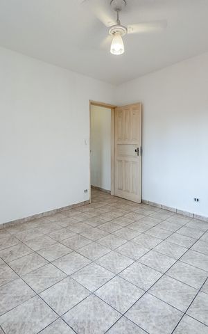 Casa à venda com 160m², 2 quartos e 1 vaga Casa à venda com 160m², 2 quartos e 1 vagaQuarto 1