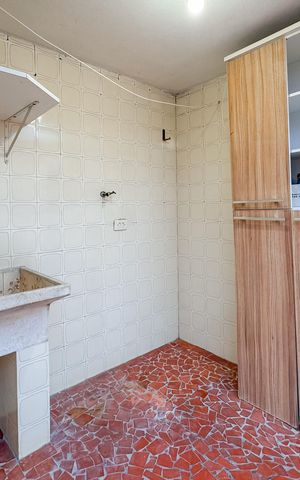 Casa à venda com 160m², 2 quartos e 1 vaga Casa à venda com 160m², 2 quartos e 1 vagaÁrea de Serviço