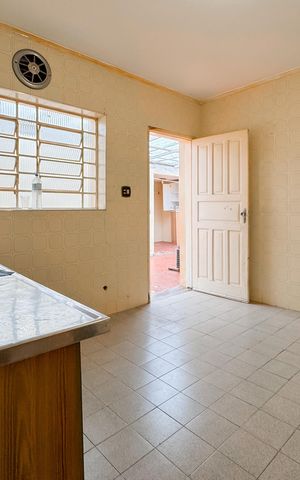 Casa à venda com 160m², 2 quartos e 1 vaga Casa à venda com 160m², 2 quartos e 1 vagaCozinha