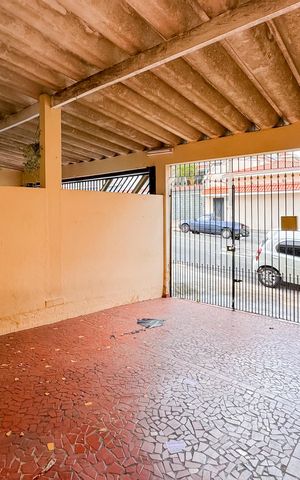 Casa à venda com 160m², 2 quartos e 1 vaga Casa à venda com 160m², 2 quartos e 1 vagaGaragem