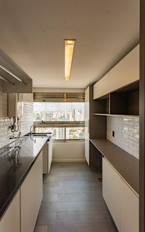 Apartamento à venda com 148m², 2 quartos e 2 vagas Apartamento à venda com 148m², 2 quartos e 2 vagasÁrea de Serviço