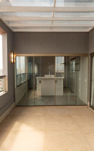 Apartamento à venda com 148m², 2 quartos e 2 vagas Apartamento à venda com 148m², 2 quartos e 2 vagasVaranda da Suíte