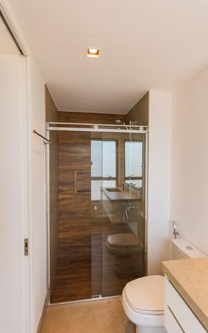 Apartamento à venda com 148m², 2 quartos e 2 vagas Apartamento à venda com 148m², 2 quartos e 2 vagasBanheiro Social