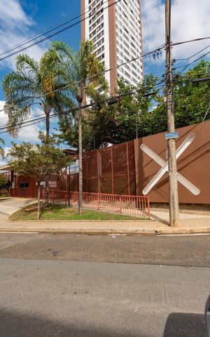 Apartamento à venda com 148m², 2 quartos e 2 vagas Apartamento à venda com 148m², 2 quartos e 2 vagasFachada