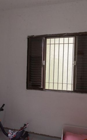 Casa à venda com 250m², 2 quartos e 8 vagas Casa à venda com 250m², 2 quartos e 8 vagasQuarto 2