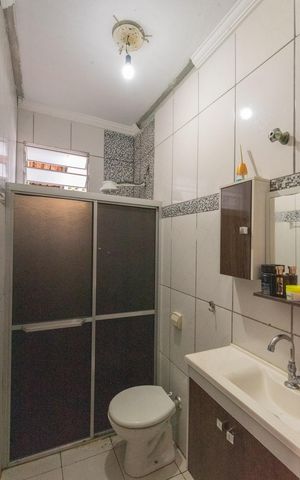 Casa à venda com 250m², 2 quartos e 8 vagas Casa à venda com 250m², 2 quartos e 8 vagasBanheiro