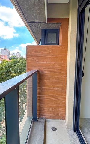 Apartamento à venda com 157m², 4 quartos e 2 vagas Apartamento à venda com 157m², 4 quartos e 2 vagasVaranda do Quarto 1