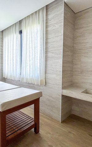 Apartamento à venda com 157m², 4 quartos e 2 vagas Apartamento à venda com 157m², 4 quartos e 2 vagasÁrea comum - Sala de massagem