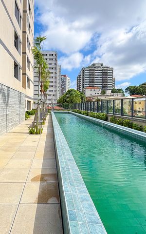 Apartamento à venda com 157m², 4 quartos e 2 vagas Apartamento à venda com 157m², 4 quartos e 2 vagasÁrea comum - Piscina