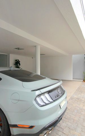 Casa à venda com 221m², 2 quartos e 4 vagasGaragem