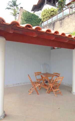 Casa à venda com 221m², 2 quartos e 4 vagasQuintal