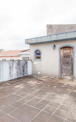 Casa à venda com 400m², 2 quartos e 2 vagas Casa à venda com 400m², 2 quartos e 2 vagasQuarto de Serviço