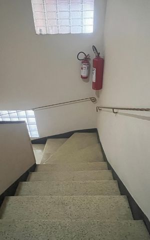Apartamento para alugar com 97m², 2 quartos e 1 vagaEscada