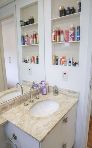 Apartamento para alugar com 92m², 3 quartos e 2 vagas Apartamento para alugar com 92m², 3 quartos e 2 vagasBanheiro da Suíte