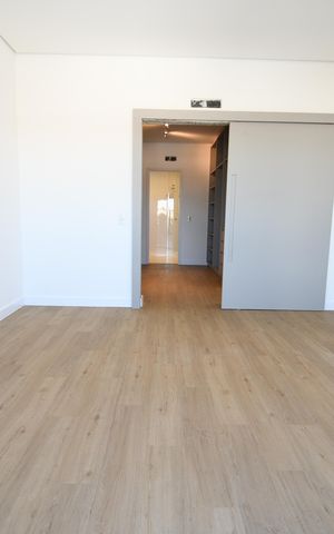 Casa de condomínio à venda com 360m², 3 quartos e 4 vagasSuíte 3
