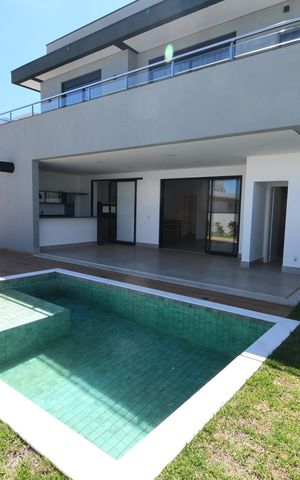 Casa de condomínio à venda com 360m², 3 quartos e 4 vagasPiscina