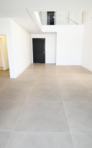 Casa de condomínio à venda com 360m², 3 quartos e 4 vagasSala