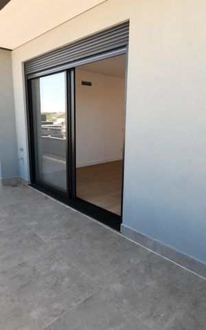 Casa de condomínio à venda com 360m², 3 quartos e 4 vagasSala 2 - Sacada