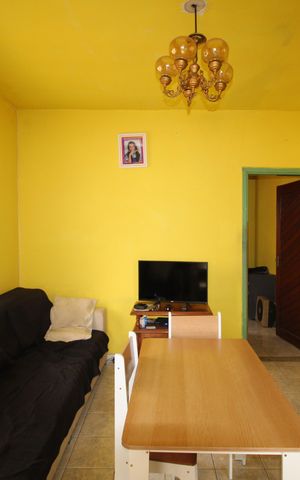 Casa à venda com 136m², 2 quartos e 1 vagaSala