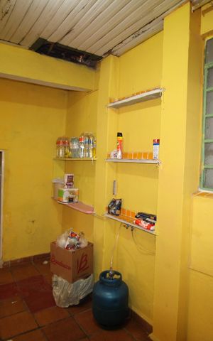 Casa à venda com 136m², 2 quartos e 1 vagaÁrea de Serviço