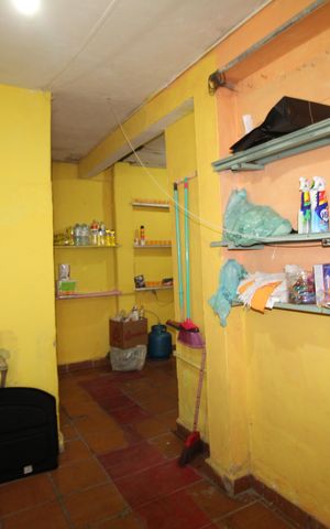 Casa à venda com 136m², 2 quartos e 1 vagaÁrea de Serviço