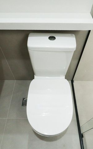 Casa à venda com 220m², 3 quartos e 4 vagas Casa à venda com 220m², 3 quartos e 4 vagasBanheiro da Suíte 2