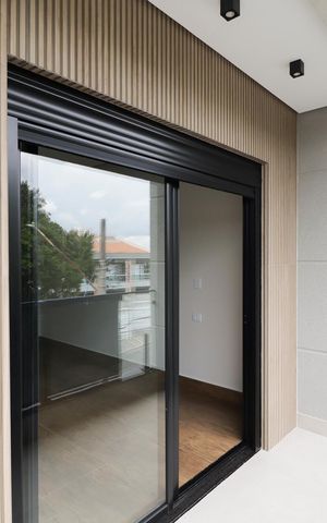 Casa à venda com 210m², 3 quartos e 4 vagas Casa à venda com 210m², 3 quartos e 4 vagasVaranda da Suíte 3