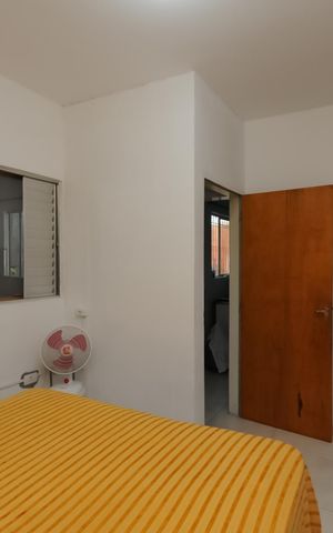 Casa à venda com 175m², 2 quartos e 2 vagas Casa à venda com 175m², 2 quartos e 2 vagasQuarto 1