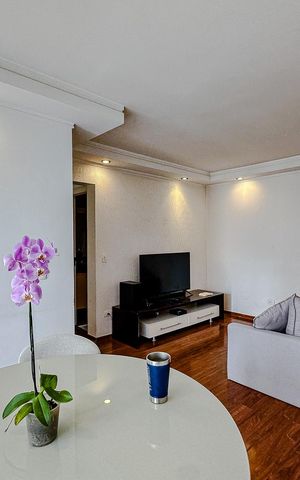 Apartamento à venda com 84m², 3 quartos e 2 vagasSala