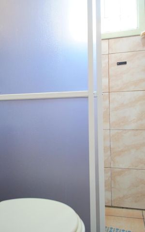 Casa à venda com 520m², 9 quartos e 3 vagasBanheiro 