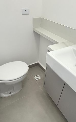 Apartamento para alugar com 62m², 2 quartos e 1 vaga Apartamento para alugar com 62m², 2 quartos e 1 vagaBanheiro da Suíte