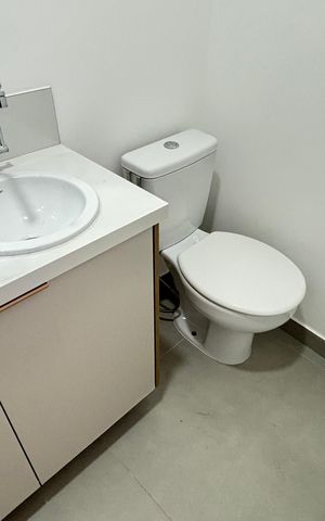 Apartamento para alugar com 62m², 2 quartos e 1 vaga Apartamento para alugar com 62m², 2 quartos e 1 vagaBanheiro