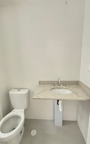 Apartamento à venda com 63m², 2 quartos e 1 vaga Apartamento à venda com 63m², 2 quartos e 1 vagaBanheiro