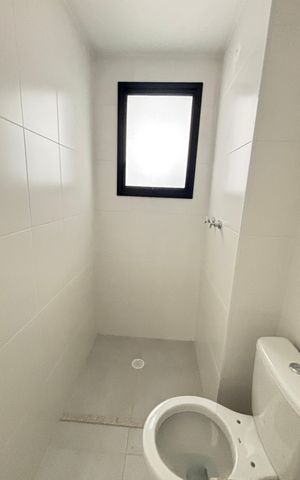 Apartamento à venda com 63m², 2 quartos e 1 vaga Apartamento à venda com 63m², 2 quartos e 1 vagaBanheiro