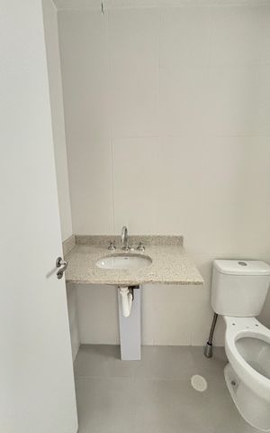 Apartamento à venda com 63m², 2 quartos e 1 vaga Apartamento à venda com 63m², 2 quartos e 1 vagaBanheiro