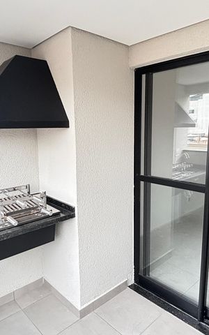 Apartamento à venda com 63m², 2 quartos e 1 vaga Apartamento à venda com 63m², 2 quartos e 1 vagaVaranda