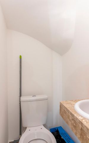 Apartamento à venda com 88m², 2 quartos e sem vaga Apartamento à venda com 88m², 2 quartos e sem vagaLavabo