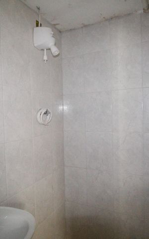 Casa de condomínio à venda com 249m², 3 quartos e 3 vagasBanheiro da suíte 2