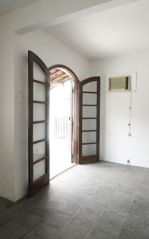 Casa de condomínio à venda com 249m², 3 quartos e 3 vagasSala 