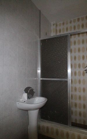 Casa de condomínio à venda com 249m², 3 quartos e 3 vagasBanheiro da suíte 1