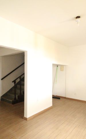 Casa de condomínio à venda com 249m², 3 quartos e 3 vagasSala 