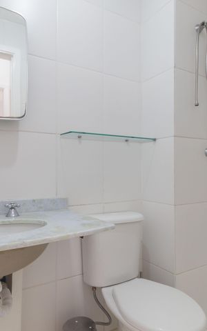 Apartamento à venda com 63m², 3 quartos e 1 vaga Apartamento à venda com 63m², 3 quartos e 1 vagaBanheiro - Social