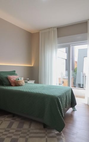 Casa de condomínio à venda com 188m², 3 quartos e 2 vagas Casa de condomínio à venda com 188m², 3 quartos e 2 vagasSuíte 3