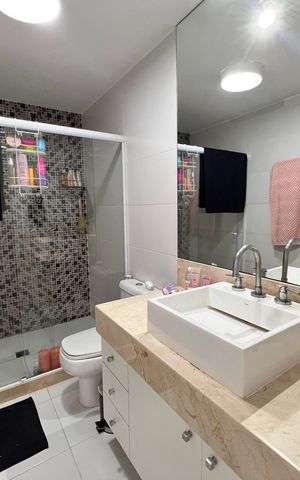 Casa de condomínio à venda com 173m², 5 quartos e 2 vagas Casa de condomínio à venda com 173m², 5 quartos e 2 vagasBanheiro Suíte 6