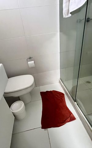 Casa de condomínio à venda com 173m², 5 quartos e 2 vagas Casa de condomínio à venda com 173m², 5 quartos e 2 vagasBanheiro Suíte 5