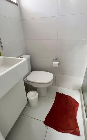 Casa de condomínio à venda com 173m², 5 quartos e 2 vagas Casa de condomínio à venda com 173m², 5 quartos e 2 vagasBanheiro Suíte 5